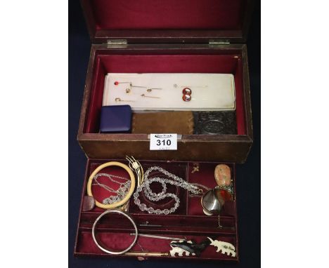 Leather covered jewellery box containing assorted costume jewellry, agate stone pin brooch, odd stick pins, bangles etc. (B.P