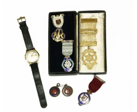 A 9ct gold gentleman's Roamer Premium Mechanical strap watch, with engraved presentation to case back, silvered dial, Arabic 