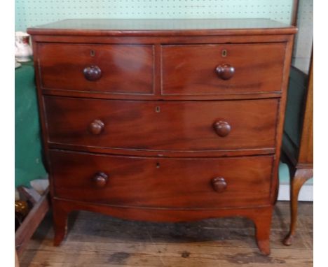 A Victorian bow front chest, having two short over two long drawers (89cm).