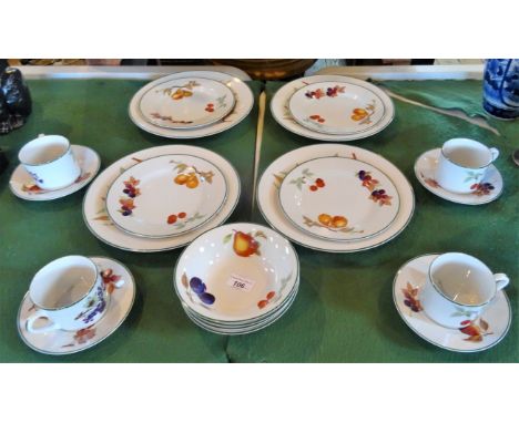 A quantity of Royal Worcester Evesham Vale tableware, to include: dinner plates, dessert bowls, cups and saucers and other it