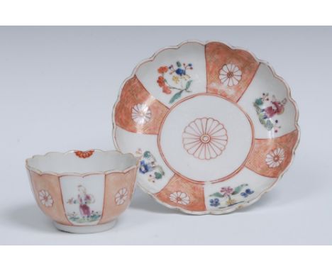 A Worcester type  Scarlet Japan pattern tea bowl and saucer, possibly painted by James Giles, with alternating flowers, orang