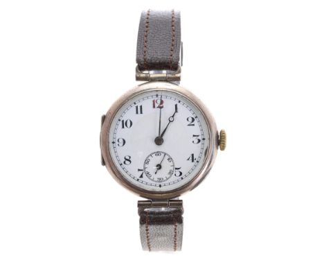 Silver WWI period hinged-lug gentleman's wristwatch, import hallmarks London 1918, circular enamel dial with Arabic numerals,