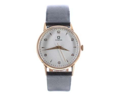 Omega 18k gentleman's wristwatch, circa 1944-1946, serial no. 10900xx, circular silvered dial with gilt Arabic numerals and h