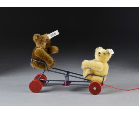 A Steiff Limited Edition Museum Collection Wiwag, 3565 of 4000, in original box, 1988