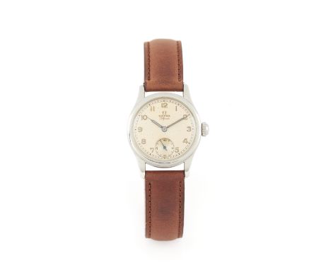 OmegaOfficer  model with ref. 2299. used by the Sweden army during the Second World War. Winding mechanical movement (cal. 26