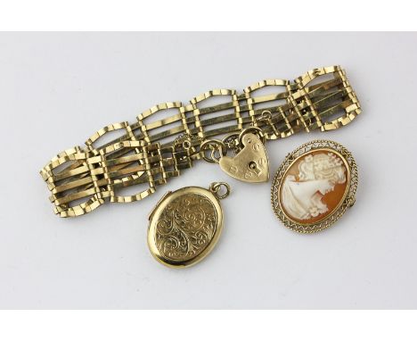 A 9ct gold gate link bracelet; a 9ct gold locket and a shell cameo brooch, 21g weighable
