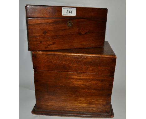 A rosewood tea caddy (faults); a large oak box (2)