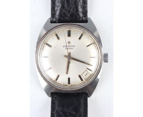 A Zenith 28800 steel cased gentleman's wristwatch with signed jewelled 2562 C caliber movement, the signed silvered dial with