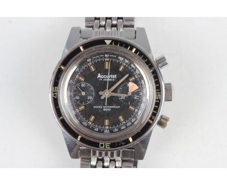 An Accurist Super Waterproof 400 stainless steel cased gentleman's wristwatch with jewelled Landeron 61 caliber movement, the