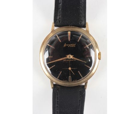 An Accurist 9ct gold circular cased gentleman's wristwatch with signed jewelled movement, the signed black gloss dial with gi