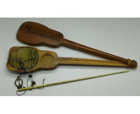 A pair of Chinese Do'tchin scales, herb or opium scales