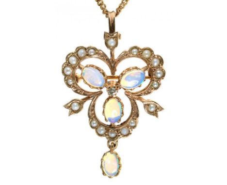 AN OPAL, DIAMOND AND SPLIT PEARL OPENWORK PENDANT IN 9CT GOLD, ON GOLD NECKLET, 8.2G