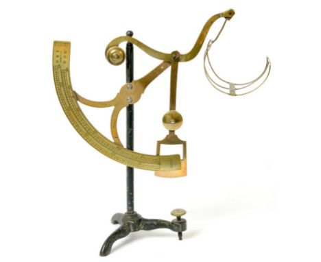 A GERMAN BRASS PAPER POSTAL OR OTHER SCALE, ON BLACK PAINTED IRON STAND, 30CM H, MARKED L SCHOPPER LEIPZIG 5018, LATE 19TH C