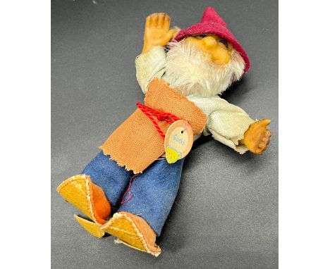 Vintage small Steiff Gucki gnome figure. [13cm high] 