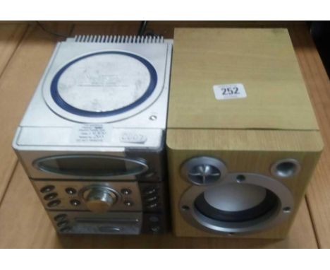 GOODMANS COMPACT DISC PLAYER WITH SEPARATE SPEAKER