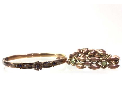 GOLD DRESS STONE BRACELET, ALONG WITH A YELLOW METAL BANGLE the bracelet set with green stones, with safety chain and marked 