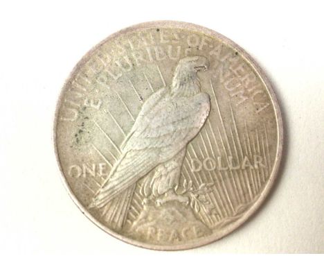 1922 US PEACE DOLLAR, AND JEWELLERY  comprising a group of silver jewellery including silver bangle, four dress rings, and a 