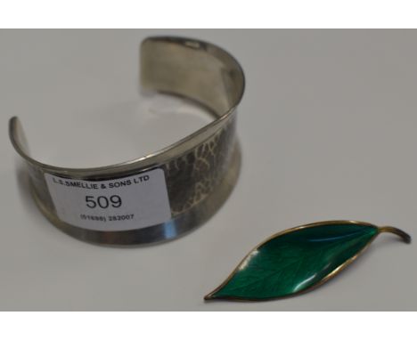 VINTAGE DANISH PEWTER BANGLE GEORG JENSEN &amp; NORWEGIAN STERLING SILVER &amp; ENAMEL LEAF BROOCH PIN BY DAVID ANDERSEN     