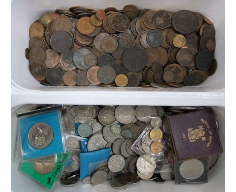 A large unsorted collection of Victorian and later bronze coinage and a collection of post 1946 nickel silver coinage 