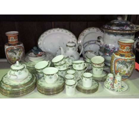 A quantity of Royal Doulton Ashmont pattern dinner and tea wares including teapot, milk jug, sugar bowl, covered sugar bowl, 