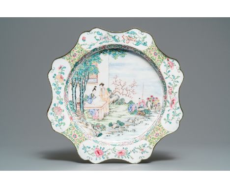 A large Chinese Canton enamel charger with figures in a garden, Yongzheng ----- Dia.: 40,5 cm ----- Condition reports and hig