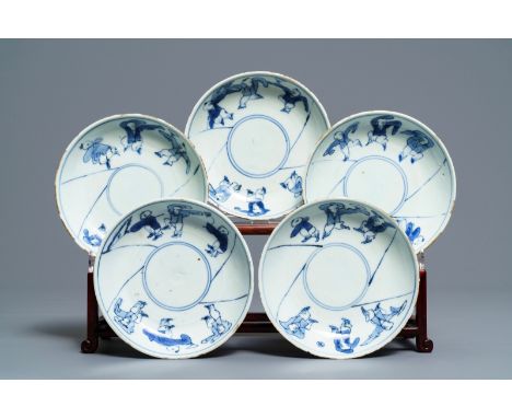 Five Chinese blue and white ko-sometsuke plates with playing boys, Tianqi ----- Dia.: 15 cm  -----  Condition reports and hig