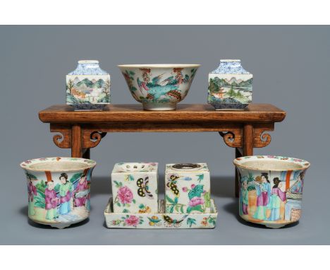 A varied collection of Chinese famille rose wares, 19/20th C. ----- Dia.: 9,5 cm - H.: 7,5 cm (the pair of jardinires) L.: 13