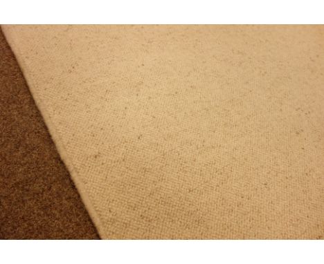 Large wool Neutral edged carpet, 320cm x 244cm