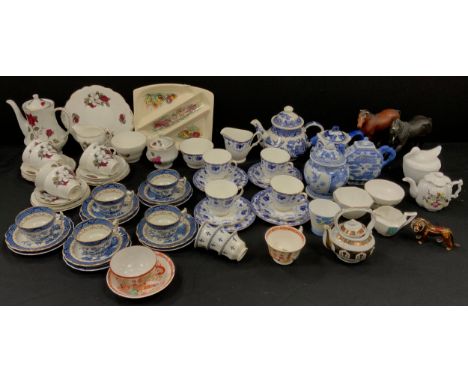 Ceramics - a set of five Booths Real Old Willow pattern tea cups, saucers and side plates, Shelley, Beswick; etc