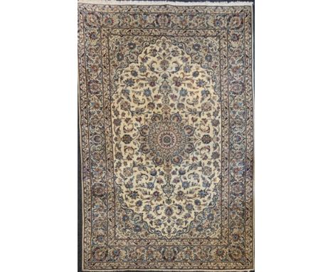 Central Persian Kashan Carpet (295cm x 200cm)