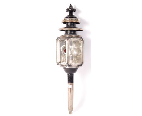 A beautiful antique late 19th / early 20th century large carriage / coaching lamp. Makers marks for J. Marsdon &amp; Co, Birm