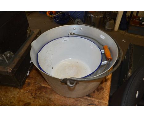 Jam pan and another enamel one, smaller