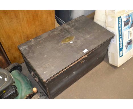 Wooden trunk