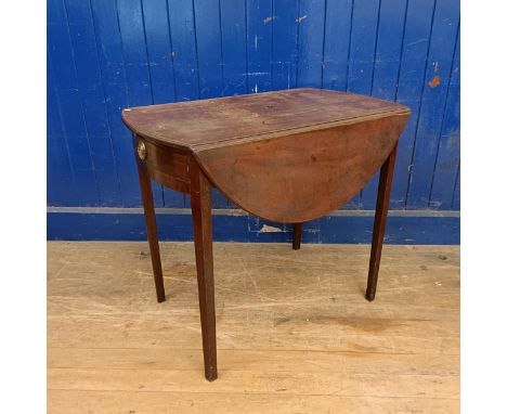 A 19th century mahogany Pembroke table, 75 cm wide