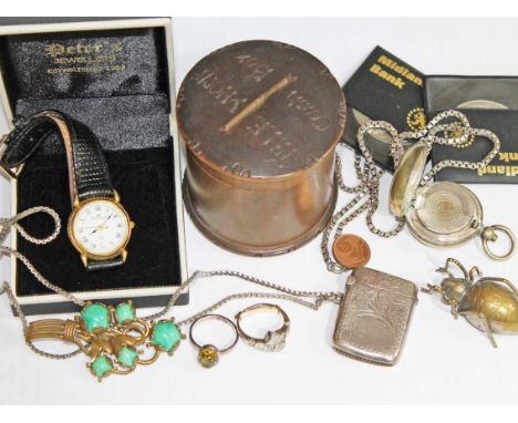 A mixed lot to include a hallmarked silver vesta on white metal chain, another white metal chain marked '925', a Maurice Lacr