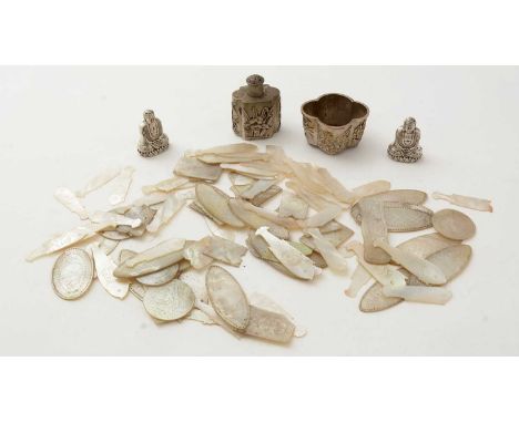 A mixed lot of silver, comprising: a Chinese silver pepperette resembling a miniature tea caddy with iris, prenus, bamboo and