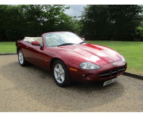 1997 Jaguar XK8 4.0 Convertible AutoMake: Jaguar Model: XK8 Convertible Year: 1997Mileage: 39316VIN: SAJJGAFD3AR008651Configu