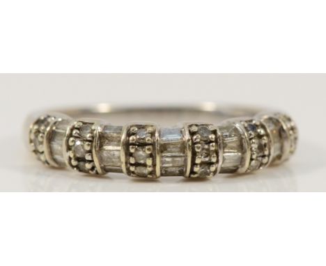 A 9ct white gold vari-cut diamond dress ring, N, 3.4g