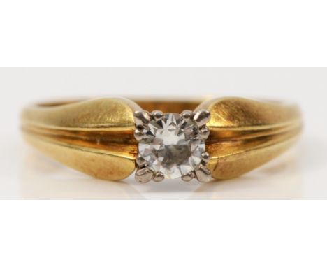 A continental 14ct gold, stamped 585, single stone brilliant cut diamond ring, approximately 0.40ct, colour estimated G/H, cl