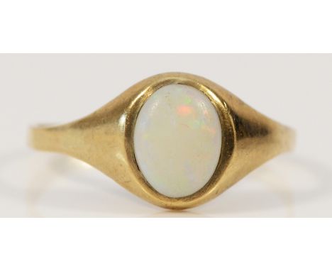 A 9ct gold opal single stone ring, N 1/2, 1.6g