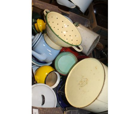 A QUANTITY OF ASSORTED ENAMEL KITCHENALIA