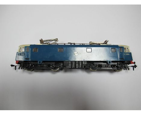 A 'OO' Scale 'E3001' Electric Bo-Bo by Trix, finished in blue. In fair/good condition.