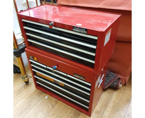 A Halfords toolbox and contents 