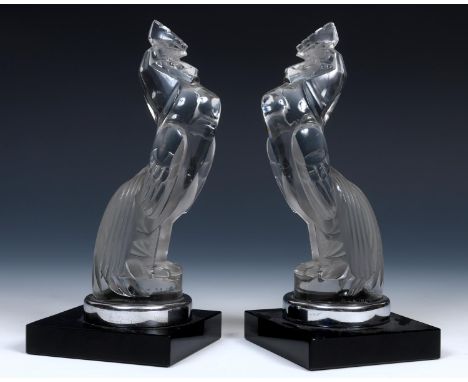 René Lalique (1860-1945), Serre Livres Coq Houdan, a pair of clear and frosted glass mascot bookends in the form of proud coc