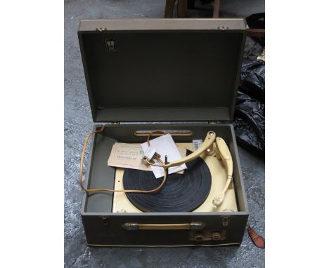 VINTAGE RECORD PLAYER