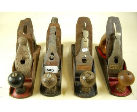 A set of four vintage planes to include a Record No 4, a Stanley Chapman Tools No 4, a Rapier 400 and a Stanley Bailey No 3  