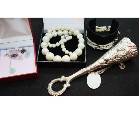 Mixed jewellery and other items. P&amp;P Group 1 (£14+VAT for the first lot and £1+VAT for subsequent lots) 