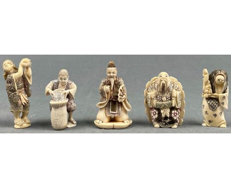 5 Netsuke. Wohl Japan alt. Je Marke, signiert?5 netsuke. Probably Japan old. Each with mark, signed?