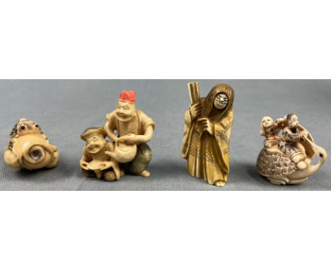 4 Netsuke. Wohl Japan antik. Je Marke, signiert?Eine mit drehbarem Gesicht, lieblich / hässlich!4 netsuke. Probably Japan ant