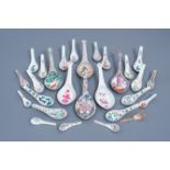 A varied collection of Chinese famille rose and qianjiang cai spoons, 20th C.